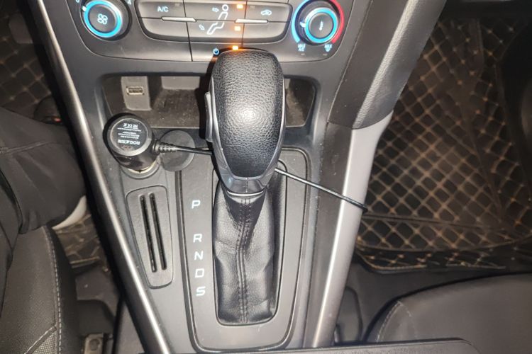 福特 福克斯 2018款 两厢经典 1.6L 自动舒适型智行版局部细节18