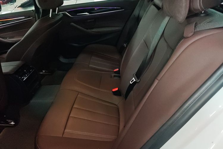 宝马5系 2020款 525Li M运动套装中控内饰21