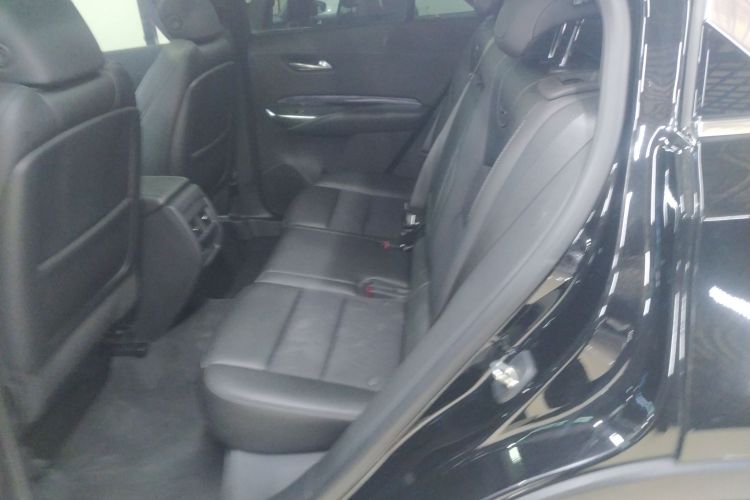 凯迪拉克XT4 2022款 28T 两驱风尚型中控内饰7004