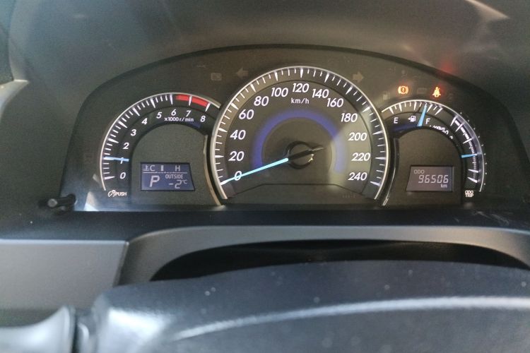 丰田 凯美瑞 2013款 2.0G 舒适版中控内饰14