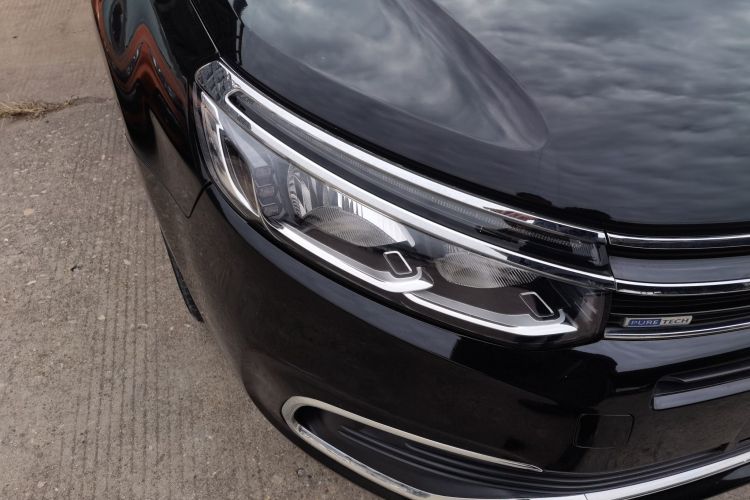 雪铁龙C5 2017款 350THP 自动豪华型车身外观8