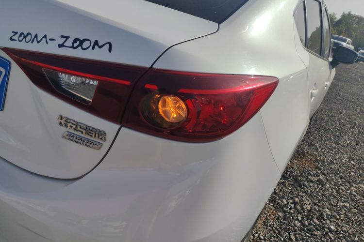 马自达3 昂克赛拉 2014款 三厢 1.5L 手动舒适型车身外观9