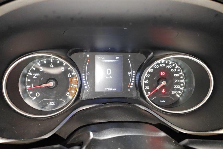 Jeep 指南者 2017款 200T 手动劲享版中控内饰14