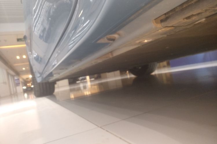 极氪001 2025款 WE版 100kWh 后驱局部细节9002