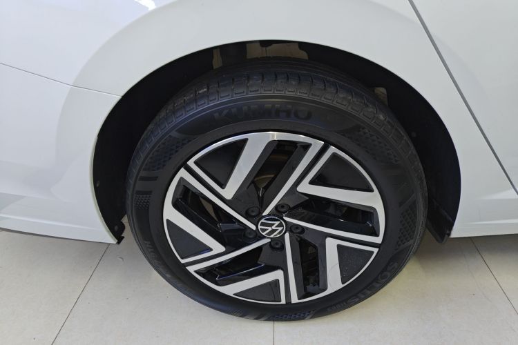 大众 速腾 2023款 300TSI DSG超越版车身外观6008