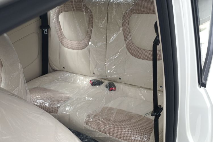 五菱汽车 宏光MINIEV 2024款 第三代 215km 青春版中控内饰7004