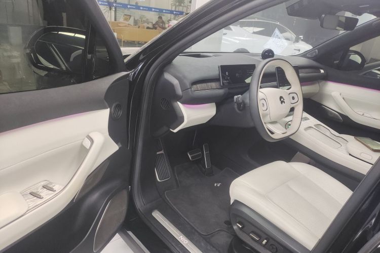 蔚来ES7 2022款 75kWh中控内饰7003