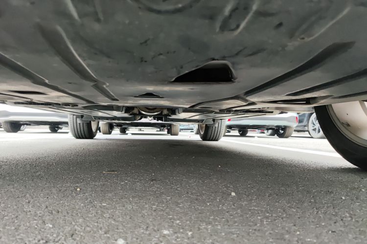 领克01 2017款 2.0T 两驱型Pro版局部细节9008