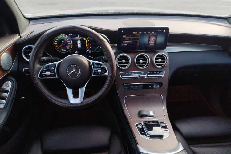 奔驰GLC 2021款 GLC 300 L 4MATIC 动感型中控内饰12