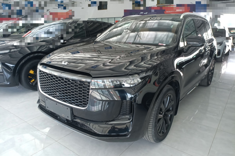 理想汽车 理想ONE 2021款 增程6座版车身外观1