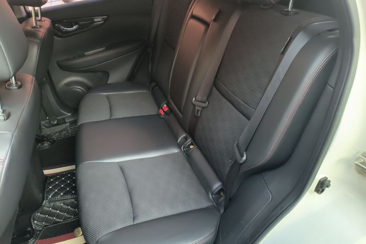 日产 逍客 2017款 2.0L CVT智享版 国VI中控内饰21