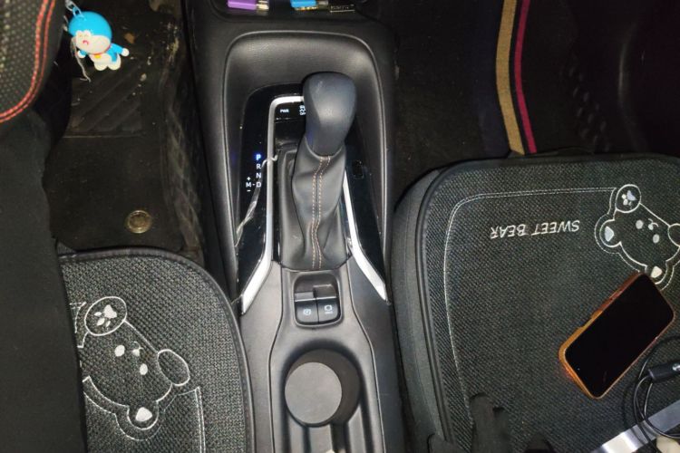 丰田 雷凌 2023款 TNGA 1.5L CVT进取版中控内饰18