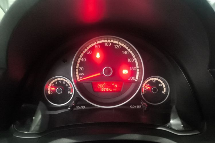 大众up! 2015款 1.0L high up!中控内饰14