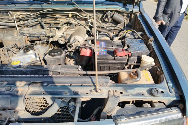 猎豹汽车 猎豹6481 2009款 2.2L 手动两驱局部细节9007