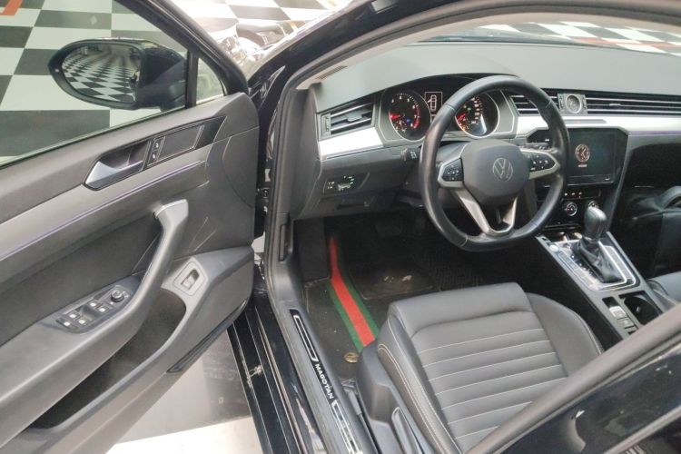 大众 迈腾 2020款 280TSI DSG 舒适型中控内饰7003