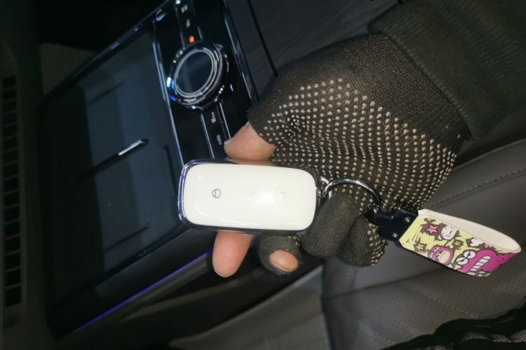 吉利银河 银河星耀8 2025款 130km EM-i 旗舰版中控内饰11