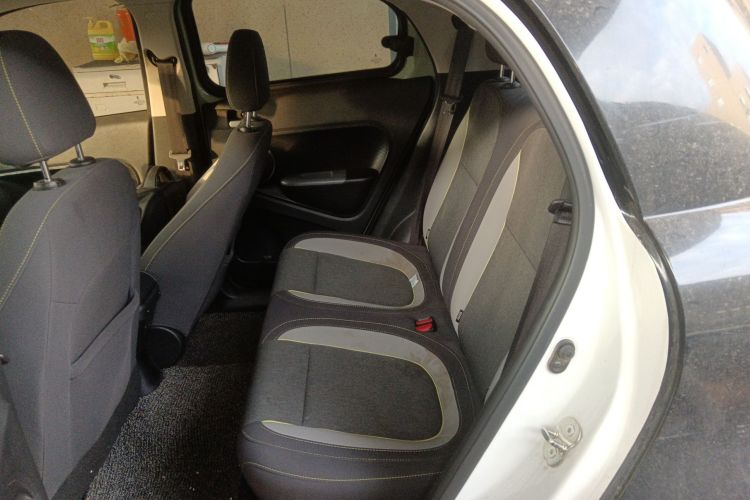 欧拉黑猫 2021款 351km 标准型中控内饰21