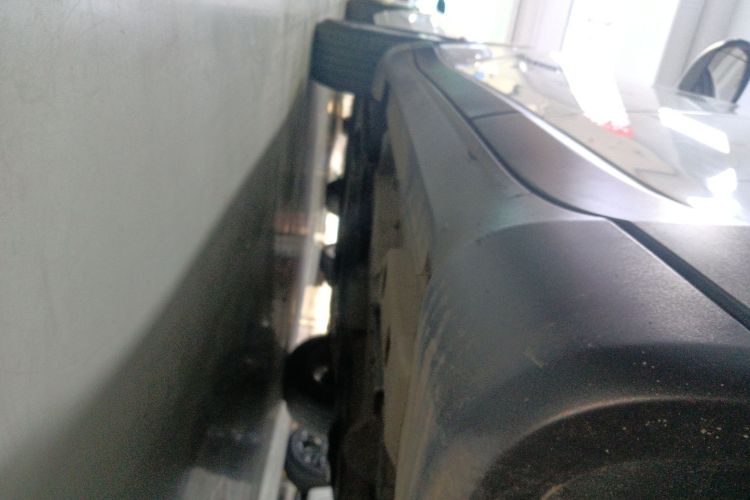 Jeep 指南者 2020款 220T 自动领先版局部细节9002