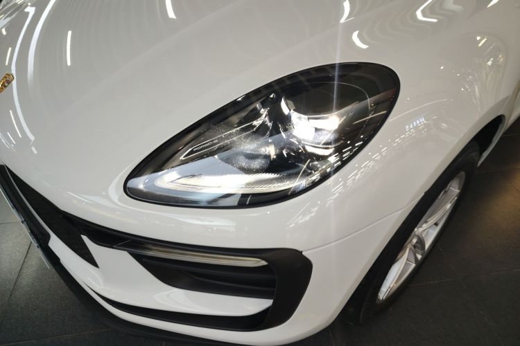 保时捷 2023款 Macan 2.0T车身外观36