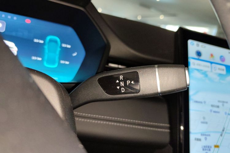 小鹏G3 2022款 G3i 460N+中控内饰18