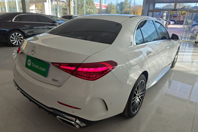 奔驰C级 2023款 改款 C 200 L 运动版车身外观7
