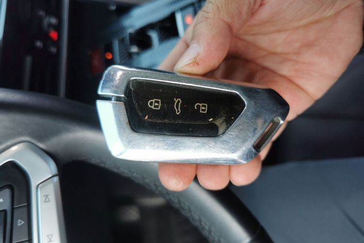 大众 揽境 2023款 改款 380TSI 四驱豪华佳境版Pro 7座中控内饰7001