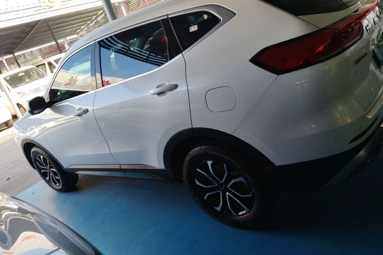 哈弗H6 2023款 国潮版 1.5T 自动都市版车身外观4