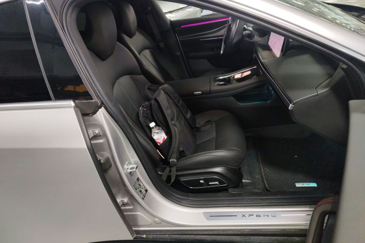 小鹏P7 2023款 P7i 702 Pro局部细节41