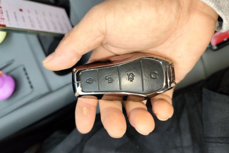 比亚迪 元PLUS 2025款 智驾版 510KM 领先型中控内饰7001