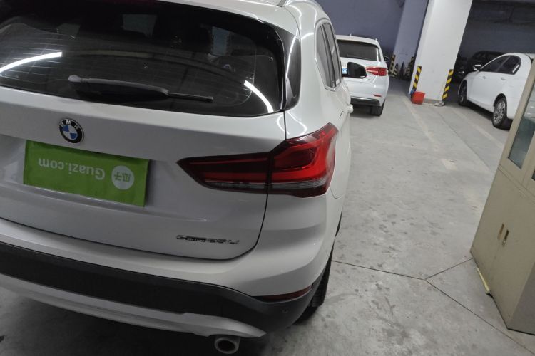 宝马X1 2020款 sDrive25Li 领先型车身外观9