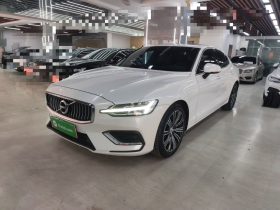 沃尔沃S60 2021款 T4 智远豪华版