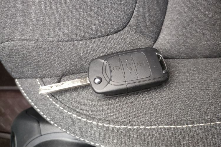 五菱汽车 五菱缤果 2024款 203km 轻享款中控内饰11