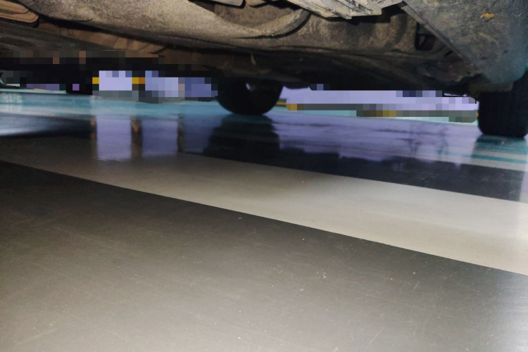 福特 探险者 2023款 EcoBoost 285 四驱钛金版 7座局部细节9004