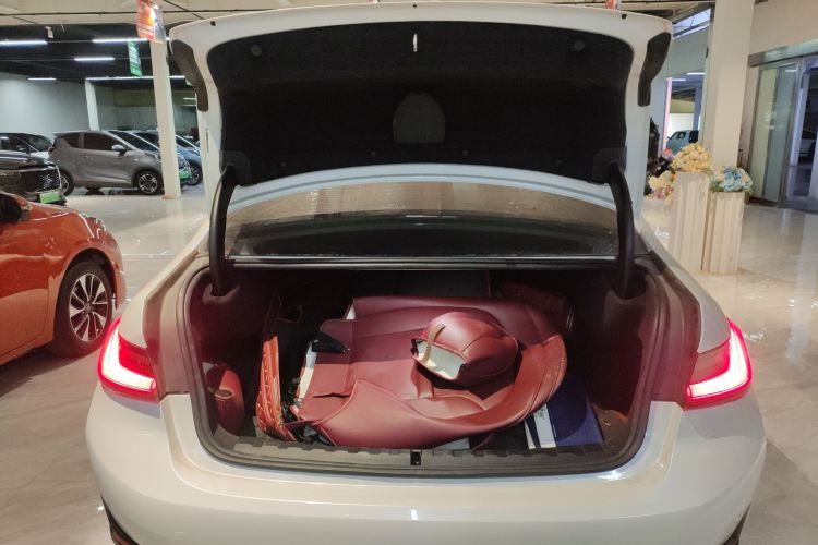 宝马3系 2021款 320i 运动套装局部细节23