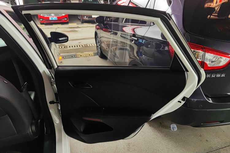 雪佛兰 科鲁泽 2020款 轻混 RS 330T 自动畅快版中控内饰7006