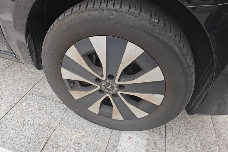 奔驰 威霆 2021款 2.0T 精英版 7座车身外观6007