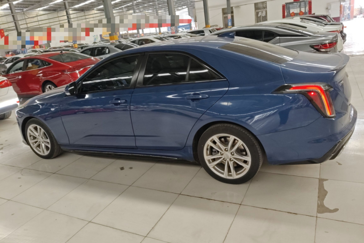 凯迪拉克CT4 2020款 28T 时尚型车身外观4