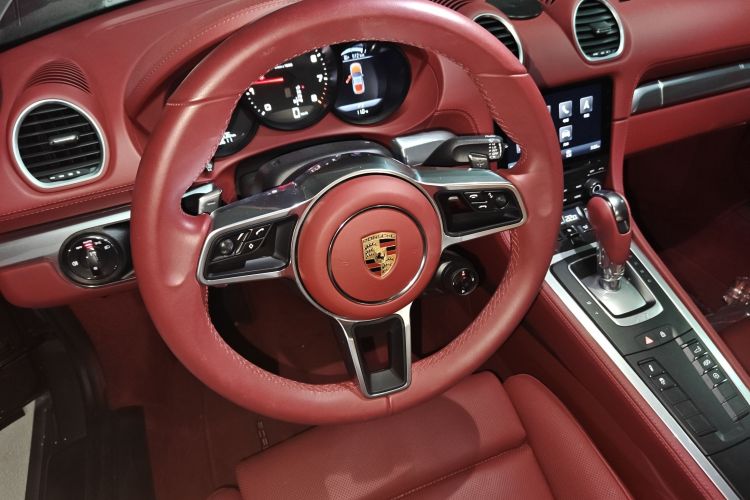 保时捷718 2022款 Cayman 2.0T中控内饰13