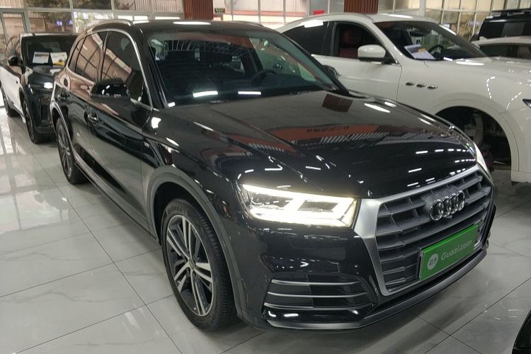 奥迪Q5L 2020款 45 TFSI 尊享风雅型车身外观3