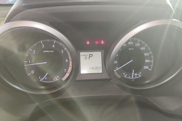 丰田 普拉多(进口) 2014款 2.7L 自动豪华版中控内饰14