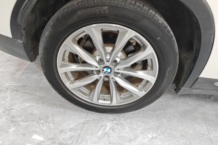 宝马X3 2021款 xDrive25i 豪华套装车身外观6002