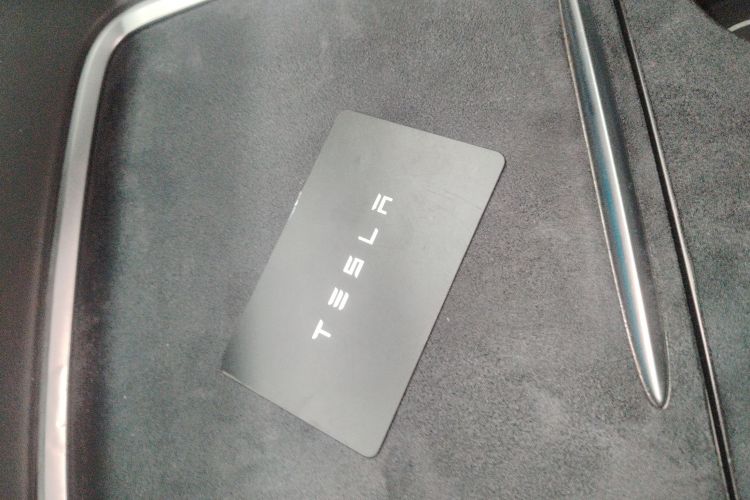 特斯拉 Model 3 2022款 后轮驱动版中控内饰11