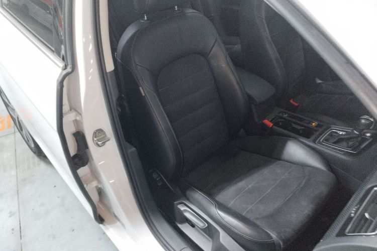 大众 高尔夫 2019款 280TSI DSG豪华型 国VI中控内饰41