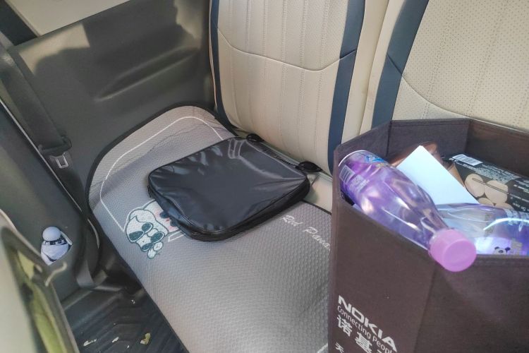 吉利银河 2024款 熊猫mini 200km 龙腾版中控内饰21