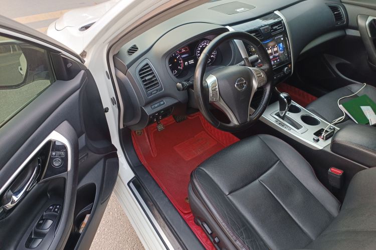 日产 天籁 2016款 2.5L XL-UpperNAVI Tech 智尊版中控内饰20