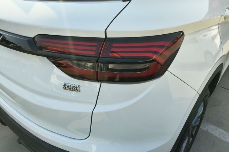 吉利汽车 缤越 2024款 1.5T DCT龙腾版车身外观9