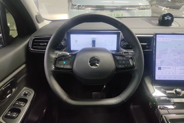 蔚来ES8 2020款 580KM 签名版 六座版中控内饰13