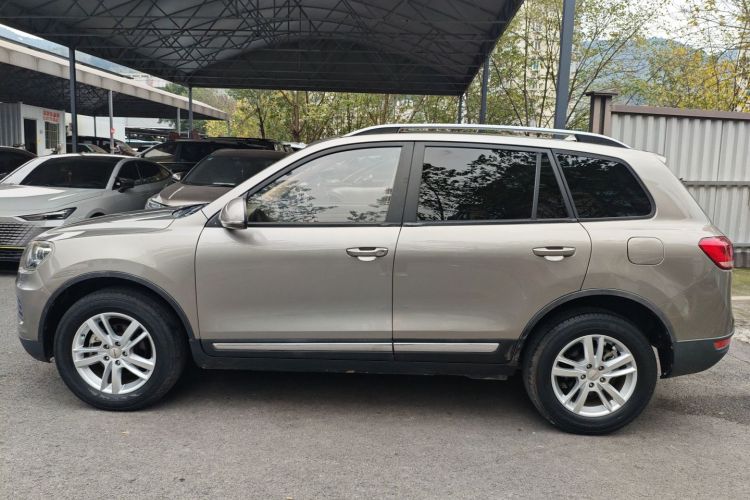 野马汽车 野马T70 2015款 改款 1.8T CVT优雅型车身外观4