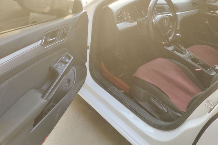 大众 凌渡 2018款 230TSI DSG风尚版中控内饰20