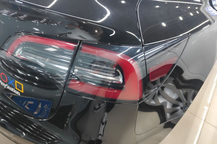 特斯拉 Model 3 2022款 后轮驱动版车身外观6006